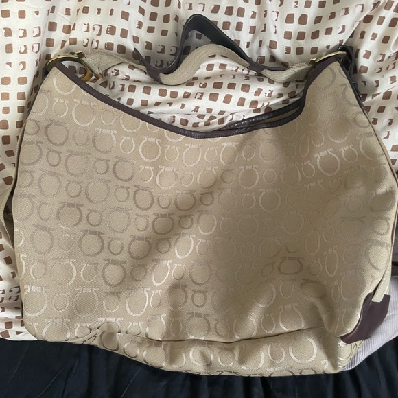 Ferragamo Hobo Bag/Purse! - Picture 2 of 5